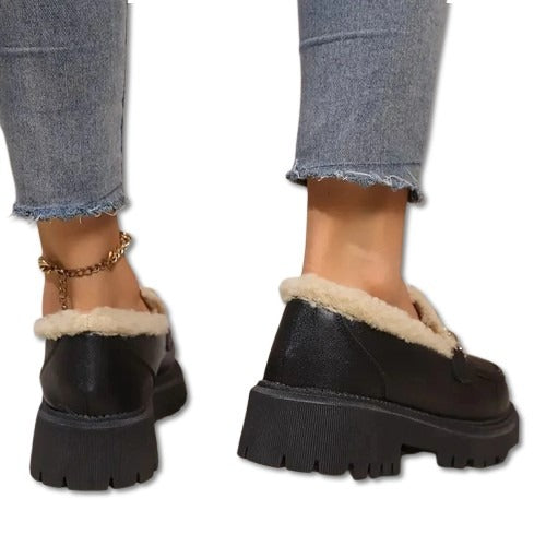 Harper Women’s Winter Loafers – Cozy Slip-Ons with Gold Chain Accent